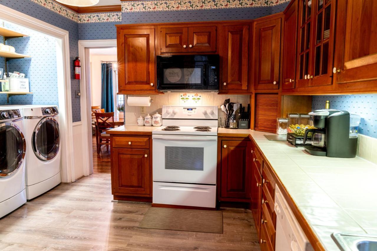 فيلا Charming Executive Victorian Mansion W/ Free Parking - Near Bucknell Milton المظهر الخارجي الصورة