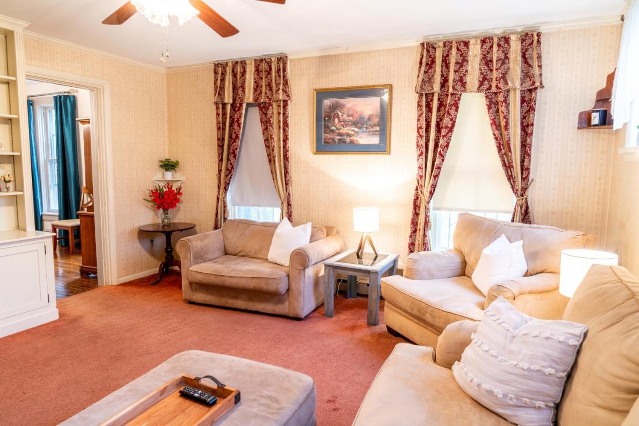 فيلا Charming Executive Victorian Mansion W/ Free Parking - Near Bucknell Milton المظهر الخارجي الصورة
